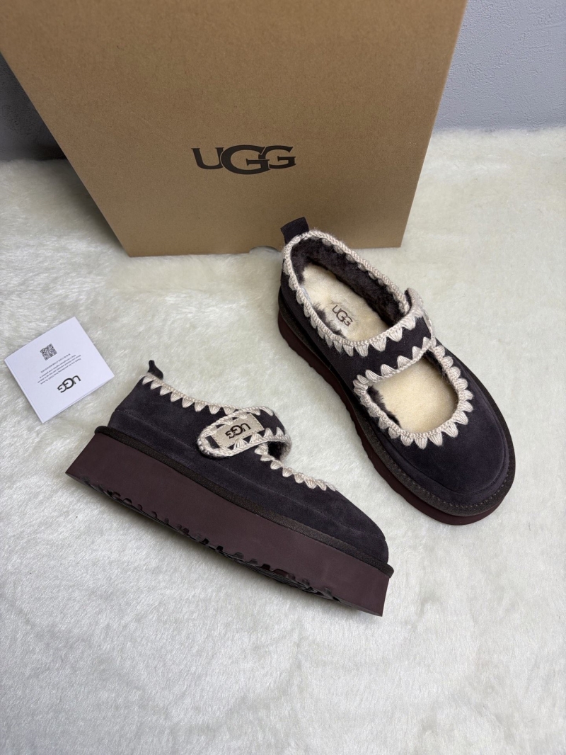 Ugg Flat Shoes